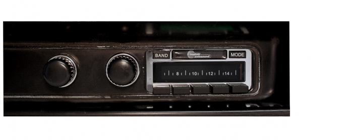 Custom Autosound 1970 Mopar Barracuda (E-Body) USA-630 Radio